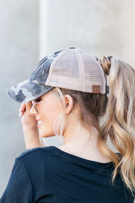 CC CAMO CRISS-CROSS PONYTAIL CAP