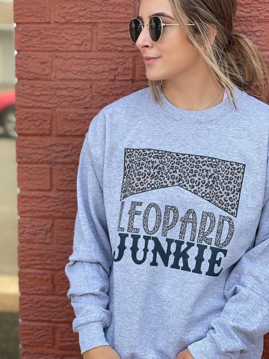 PLUS SIZE LEOPARD JUNKIE SWEATSHIRT