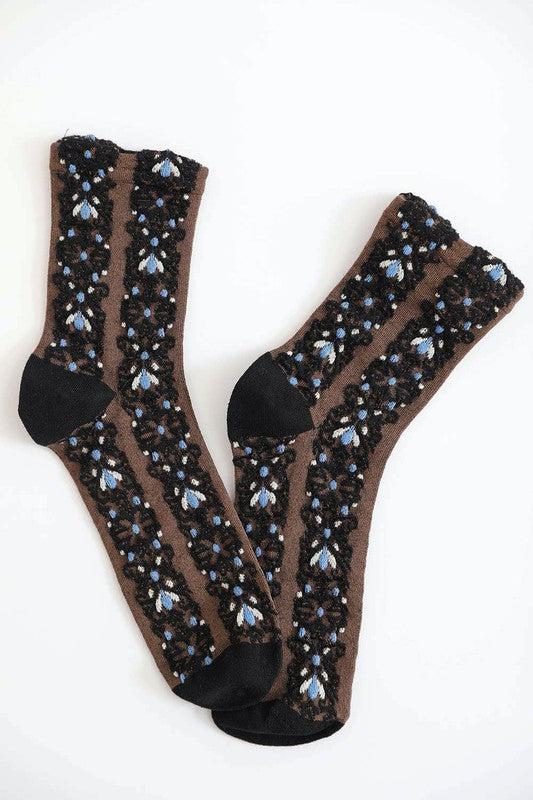 EMBROIDERED FLOWER SOCKS