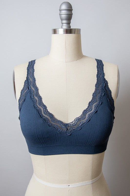 LACE TRIM PADDED BRALETTE