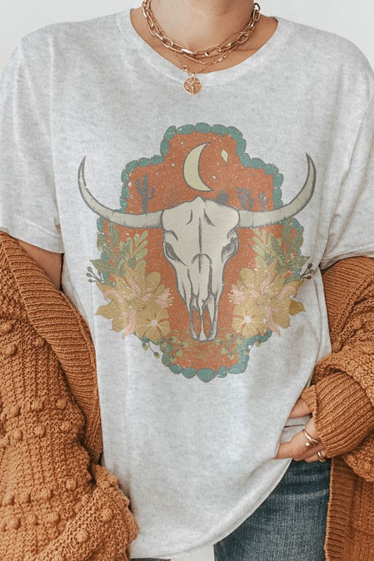 BOHO WESTERN BULL SKULL GRAPHIC TEE