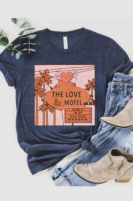 PLUS SIZE LOVE MOTEL TEE