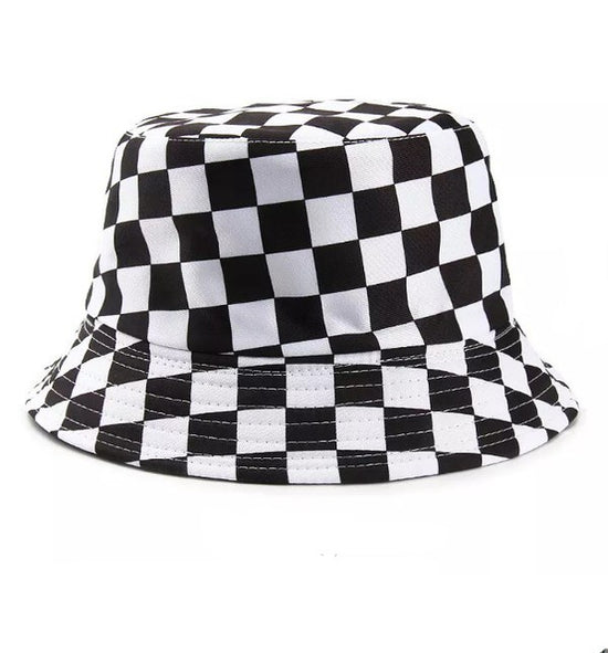 CHECKER BUCKET HAT