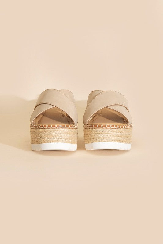 RAFFIA PLATFORM SLIDES