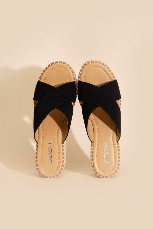 RAFFIA PLATFORM SLIDES