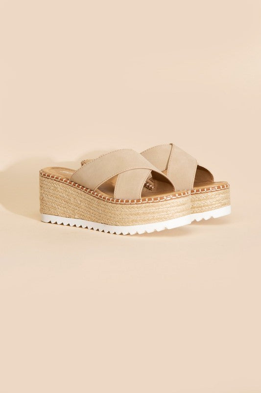 RAFFIA PLATFORM SLIDES